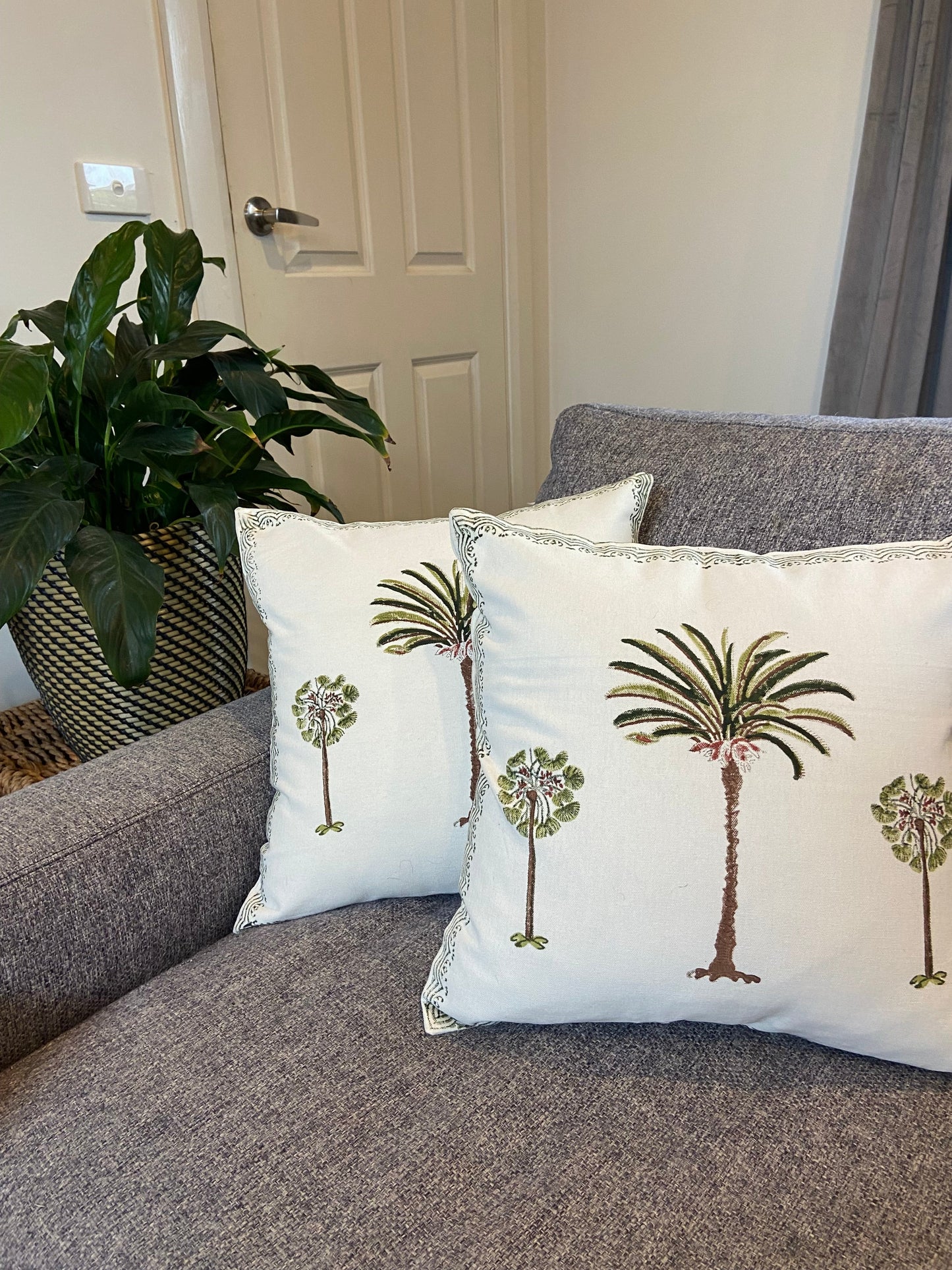 Decorative Palm Cotton Cushion Cover