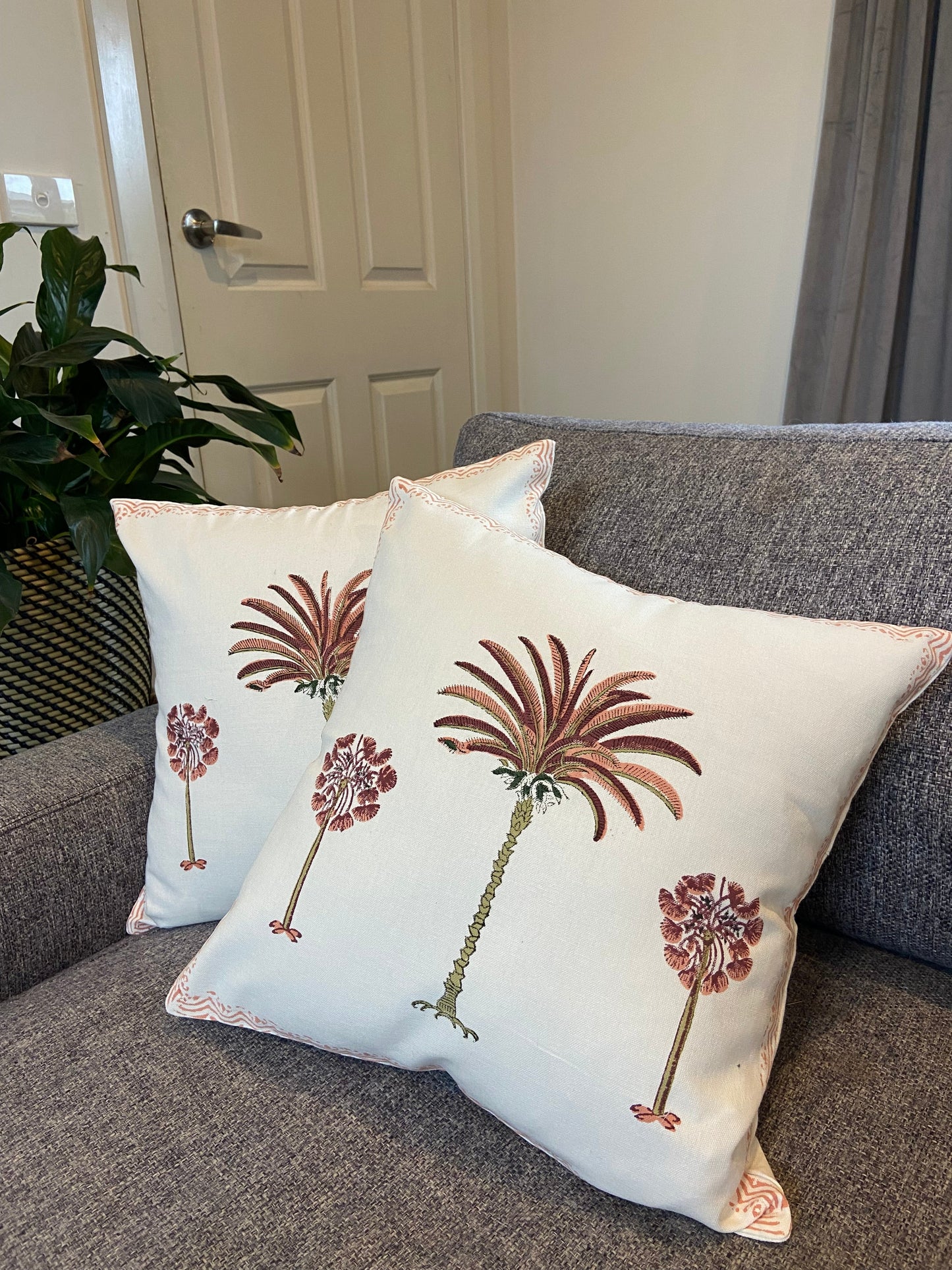 Decorative Palm Cotton Cushion Cover