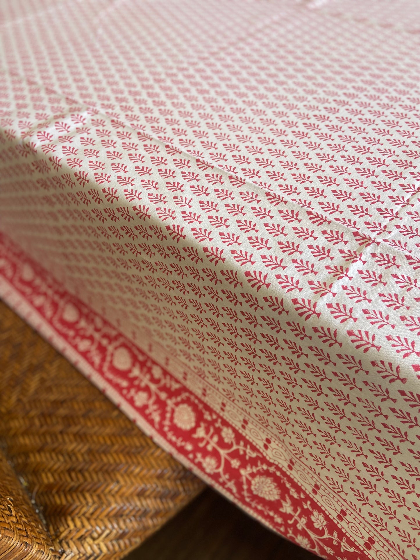 Block Printed Cotton Table Cloth Raspberry Neem (180cm x 270cm)